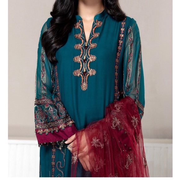 Brand new Pakistani/Indian dresses - pick up only - Picture 6 of 6